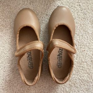 Tap dance shoes